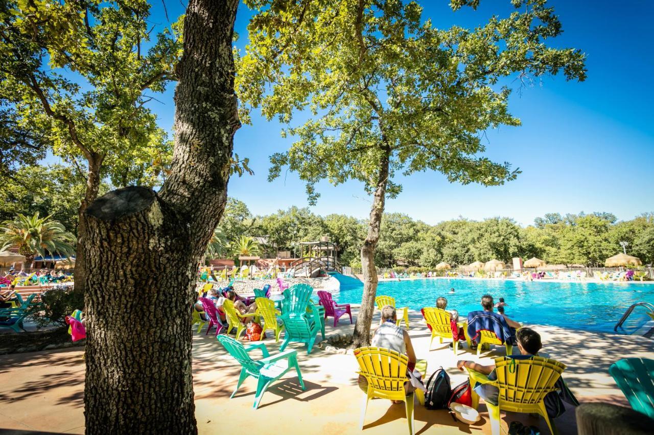 Campsite Camping Le Bois Fleuri